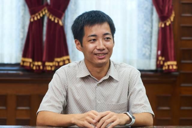 インタビュー中の様子03