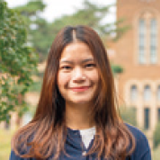 経済学部３年　ハンナロング サウィッター